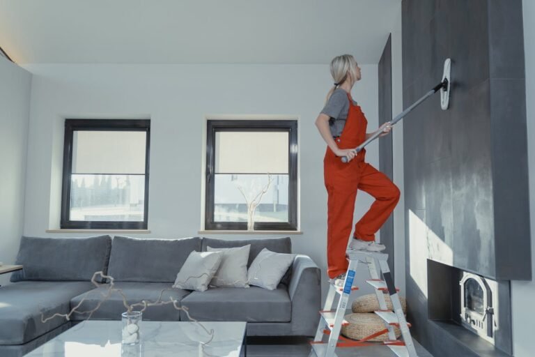 How to Clean Walls Like an Expert